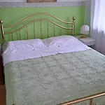 Bed and breakfast La Casa Gialla Di Luca *