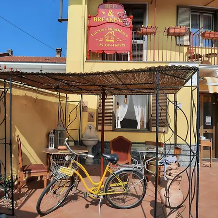 Alojamento de Acomodação e Pequeno-almoço La Casa Gialla Di Luca Mazzè