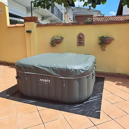 La Casa Gialla Di Luca *