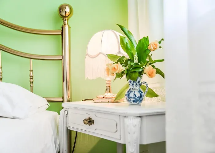 La Casa Gialla Di Luca *